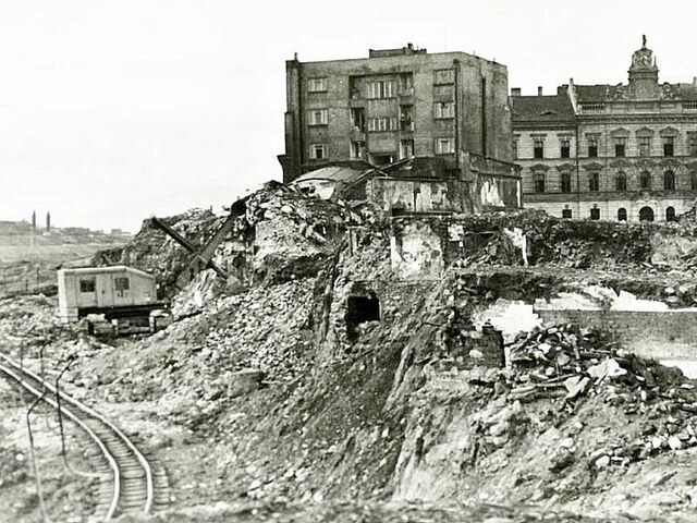 Staré město Most bylo jedním z těch, které musely „ustoupit těžbě“ hnědého uhlí. Zdroj: archiv pamětníka Luďka del Maschio a Mostecký deník